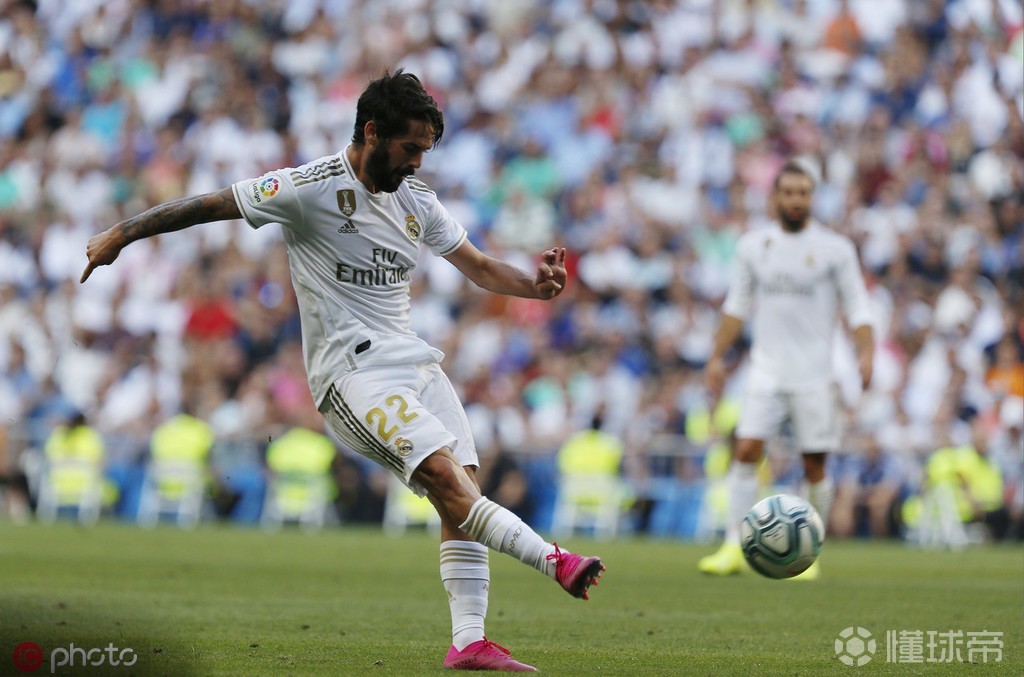 关于转折点上海申花迎来里程碑;国王杯赛后攻防权衡;引发热议;资深球员宣示担当的信息 关于转折点上海申花迎来里程碑;国王杯赛后攻防权衡;引发热议;资深球员宣示担当的信息